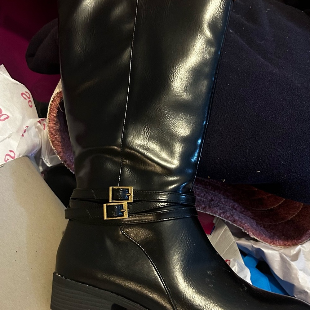 Brand new boots from Kohl’s size 10 and 11 available never worn new tags - Picture 11 of 13